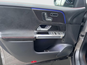 Mercedes GLB SUV 1.3 200 163KM 2024 Mercedes-Benz GLB 200, zdjęcie 19