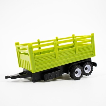 КОМБАЙН УРОЖАЙНЫЙ С ПРИЦЕПОМ И ЖИВОТНЫМИ