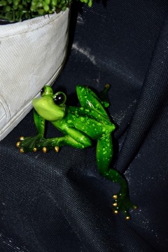 ФИГУРА ЛЯГУШКИ