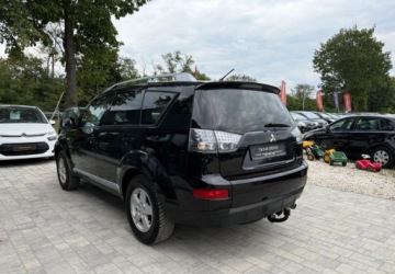 Mitsubishi Outlander II 2.4 MIVEC 170KM 2009 Mitsubishi Outlander Mitsubishi Outlander 2.4 Intense 2.4 Benzyna 170KM, zdjęcie 20