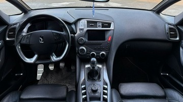DS 5 Hatchback Facelifting 2015 2.0 BlueHDi 150KM 2015 Citroen DS5 2.0 BlueHDI, zdjęcie 8