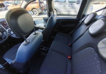 Fiat Panda III Hatchback 5d seria 4 1.0 Hybrid 70KM 2021 Fiat Panda mildHybrid City Cross, Czujniki parkowania, Klimatyzacja, Salon, zdjęcie 16