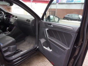 Volkswagen Tiguan II SUV Facelifting 2.0 TDI 150KM 2021 VW TIGUAN 2.0 TDI Salon-PL, zdjęcie 21