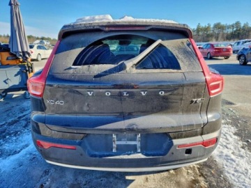 Volvo XC40 Crossover 2.0 T5 247KM 2019 Volvo XC 40 T5 Momentum 2019 2.0 Benzyna 248KM, zdjęcie 2