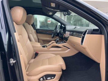 Porsche Cayenne III 2021 Porsche Cayenne 2021 PORSCHE CAYENNE COUPE S 2.9 Benzyna 434KM, zdjęcie 5