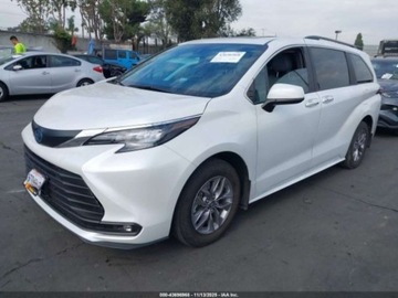 Toyota Sienna III 2025 Toyota Sienna XLE, od ubezpieczalni 2.5 Hybryda 245KM, zdjęcie 2