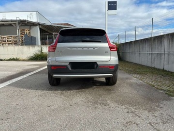 Volvo XC40 Crossover Facelifting 2.0 B3 163KM 2025 VOLVO XC40 B3 Core Suv 2.0 (163KM) 2025, zdjęcie 1