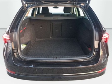 Skoda Octavia IV Scout 2.0 TSI 190KM 2021 Skoda Octavia 2.0 TSI 4x4 Style, Matrix, Panorama, ACC, Ambiente 2.0 190KM, zdjęcie 31