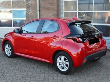 Toyota Yaris IV Hatchback Facelifting 1.5 Hybrid Dynamic Force 116KM 2025 Comfort 1.5 Hybrid 116KM | Tempomat adaptacyjny!, zdjęcie 3