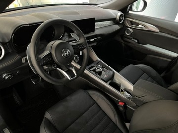 Alfa Romeo Tonale 2025 ALFA ROMEO Tonale T4 Veloce DCT Suv 1.5 (160KM) 2025, zdjęcie 4