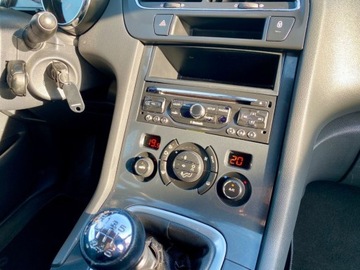 Peugeot 5008 I Minivan 2.0 HDi FAP 150KM 2013 Peugeot 5008 7- Osobowy 2.0 Diesel 150KM, zdjęcie 7