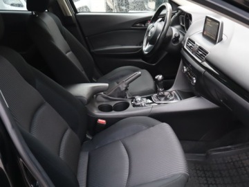 Mazda 3 III Hatchback  2.0 SKYACTIV-G  165KM 2016 Mazda 3 2.0 Skyactiv-G, Salon Polska, Navi, Klima, zdjęcie 8
