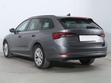Skoda Octavia IV Kombi 2.0 TDI 115KM 2022 Skoda Octavia 2.0 TDI, Salon Polska, zdjęcie 3