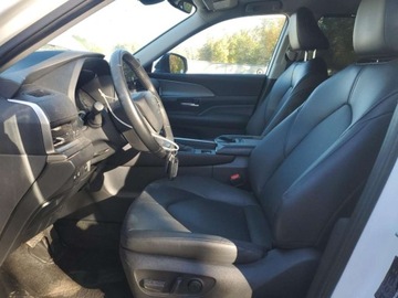 Toyota 2024 Toyota Grand Highlander XLE 2024 2.4l 2.4 Benzyna 265KM, zdjęcie 7