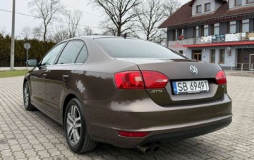 Volkswagen Jetta VI Sedan 1.4 TSI 122KM 2012 Volkswagen Jetta Volkswagen Jetta 1.4 TSI Highline Perfectline DSG 1.4, zdjęcie 7