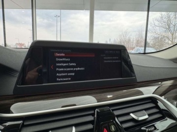 BMW Seria 5 G30-G31 Limuzyna 520d 190KM 2019 BMW Seria 5 520d xDrive Luxury Line Kamera cofania Nawigacja Salon Pols, zdjęcie 29