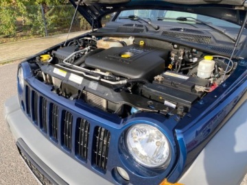 Jeep Cherokee III 2.8 CRDi 163KM 2005 Jeep Cherokee AUTOMAT 4X4 KLIMATYZACJA HAK SERWISOWANY OPLACONY GWARANCJA, zdjęcie 18