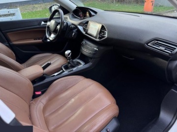 Peugeot 308 II SW 1.6 BlueHDi 120KM 2015 Peugeot 308 1.6 BlueHDi 120 Stop &amp; Start Allure 2015r, zdjęcie 15