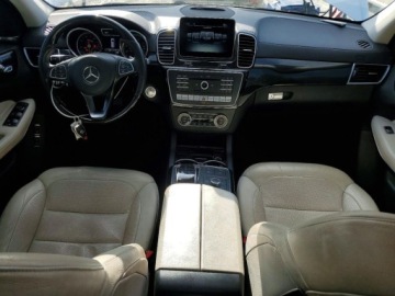 Mercedes GLS X166 2018 Mercedes-Benz GLS 550 4Matic 2018 4.7 Benzyna 449KM, zdjęcie 1