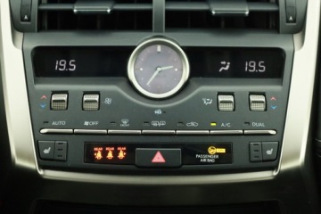 Lexus NX I SUV Facelifting 300 238KM 2019 Lexus NX 300t, Salon Polska, 1. Właściciel, zdjęcie 9