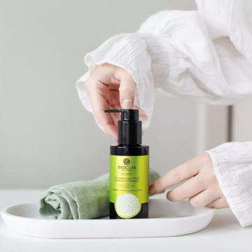 BASICLAB ОТшелушивающий флюид от черных пятен, дефектов, прыщей