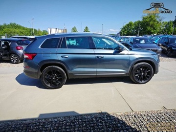 Skoda Kodiaq I SUV 2.0 TDI 190KM 2018 Skoda Kodiaq 2,0 TDI 4X4 190KM skora navi alu pdc kamera 7 osobowy oplacony, zdjęcie 4