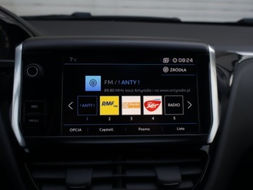 Peugeot 208 I Hatchback 5d Facelifting 1.2 PureTech 82KM 2019 Peugeot 208 1.2 PureTech, Salon Polska, zdjęcie 11