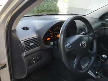 Toyota Avensis II Kombi 2.0 D-4D 126KM 2007 Toyota Avensis 2.0 D-4D 126KM Klimatronik Isofix T, zdjęcie 11