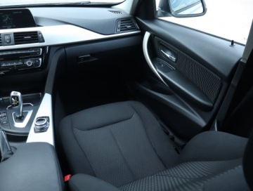 BMW Seria 3 F30-F31-F34 Touring Facelifting 1.5 318i 136KM 2017 BMW 3 318 i, Salon Polska, Serwis ASO, Automat, zdjęcie 7