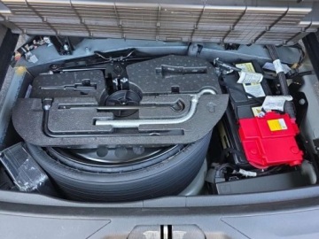 Maserati Levante 2023 Maserati Levante 2023, 3.0L, 4x4, GT 3.0 Benzyna 345KM, zdjęcie 8