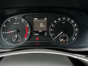 Skoda Octavia IV Liftback 1.5 TSI EVO 150KM 2021 Skoda Octavia 1.5TSI 150KM Ambition l Reflektory L, zdjęcie 15