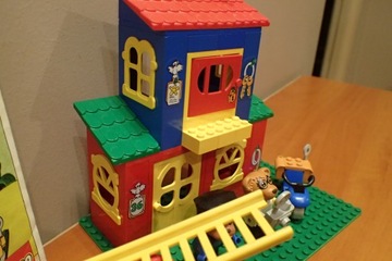 LEGO FABULAND — 3669 Штаб пожарной и полиции