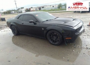 Dodge Challenger III 2018 Dodge Challenger 2018, 6.2L, SRT HELLCAT WIDEBODY, od ubezpieczalni