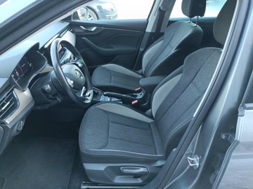 Skoda Kamiq Crossover 1.0 TSI 110KM 2023 Škoda Kamiq 1.0 TSI Ambition DSG 1.0TSI 110KM DSG, zdjęcie 9
