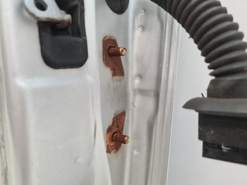 DACIA DUSTER DVEŘE LEVÝ ZADNÍ