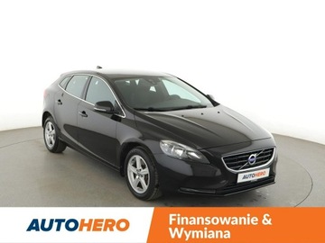 Volvo V40 II Hatchback 1.5 T2 DRIVE-E 122KM 2015 Volvo V40 Momentum automat tempomat PDC klima-auto, zdjęcie 9