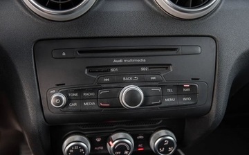 Audi A1 I Hatchback 3d 1.6 TDI 105KM 2011 Audi A1 3-drzwiowe 1.6TDI 105KM Navi Ledy Xenon Alu Pdc Po Serwsie 1.6, zdjęcie 19