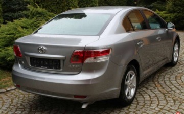 Toyota Avensis III Sedan 1.8 Valvematic 147KM 2011 Toyota Avensis Toyota Avensis 147 KM Benzyna Przebieg 96 tys km Sedan III, zdjęcie 1