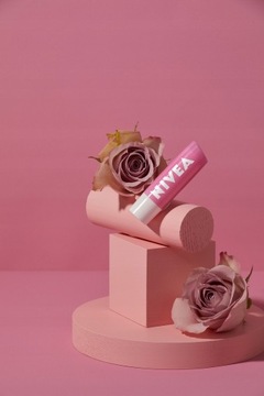 Защитная губная помада NIVEA Soft Rose