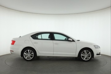 Skoda Octavia III Liftback Facelifting 1.4 TSI 150KM 2017 Skoda Octavia 1.4 TSI, Salon Polska, zdjęcie 5