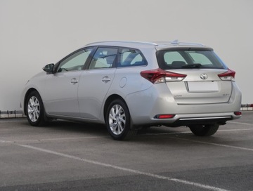 Toyota Auris II Touring Sports Facelifting 1.6 Valvematic 132KM 2015 Toyota Auris 1.6 Valvematic, Salon Polska, zdjęcie 3