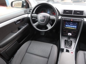 Audi A4 B7 Sedan 1.6 i 102KM 2007 Audi A4 1.6, GAZ, Klima, Klimatronic, Tempomat, zdjęcie 6