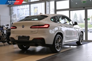 BMW X4 G02 SUV 20d 190KM 2020 BMW X4 xDrive20dFV23Adaptacyjny Reflektor LEDLED Fog lights 2.0 Diesel, zdjęcie 23