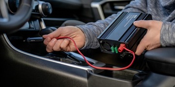 Преобразователь напряжения Newell с модифицированной синусоидой - 12 В/230 В, 500 Вт