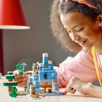 LEGO Minecraft 21243 Снежные вершины в подарок