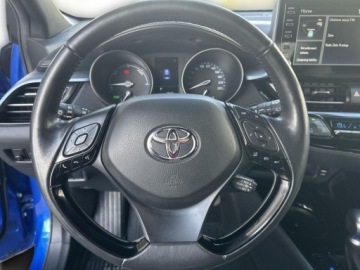 Toyota C-HR I Crossover Facelifting 1.8 Hybrid 122KM 2020 Toyota C-HR 1.8 Hybrid Selection. Kamera cofania. Podgrzewane fotele. VAT, zdjęcie 23
