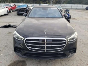 Mercedes Klasa S W223/V223 2022 Mercedes-Benz Klasa S 2022, 4.0L, 4x4, porysowany lakier 4.0 Benzyna 496KM, zdjęcie 1