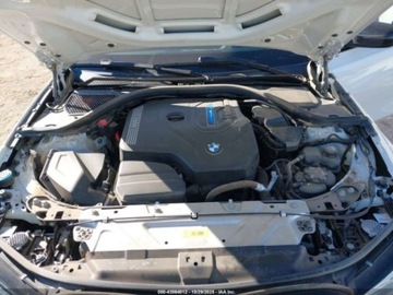 BMW Seria 3 G20-G21 2021 BMW Seria 3 330e, 2021r., 2.0L 2.0 Benzyna 180KM, zdjęcie 11