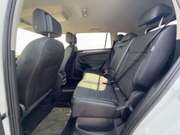 Volkswagen Tiguan Allspace SUV Facelifting 2.0 TSI 245KM 2022 Volkswagen Tiguan Allspace Allspace 2.0 TSI 4Motion DSG 245 KM Gwarancja, zdjęcie 25