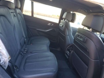 BMW X7 2021 BMW X7 xDrive40i 2021 3.0 Benzyna 335KM, zdjęcie 11